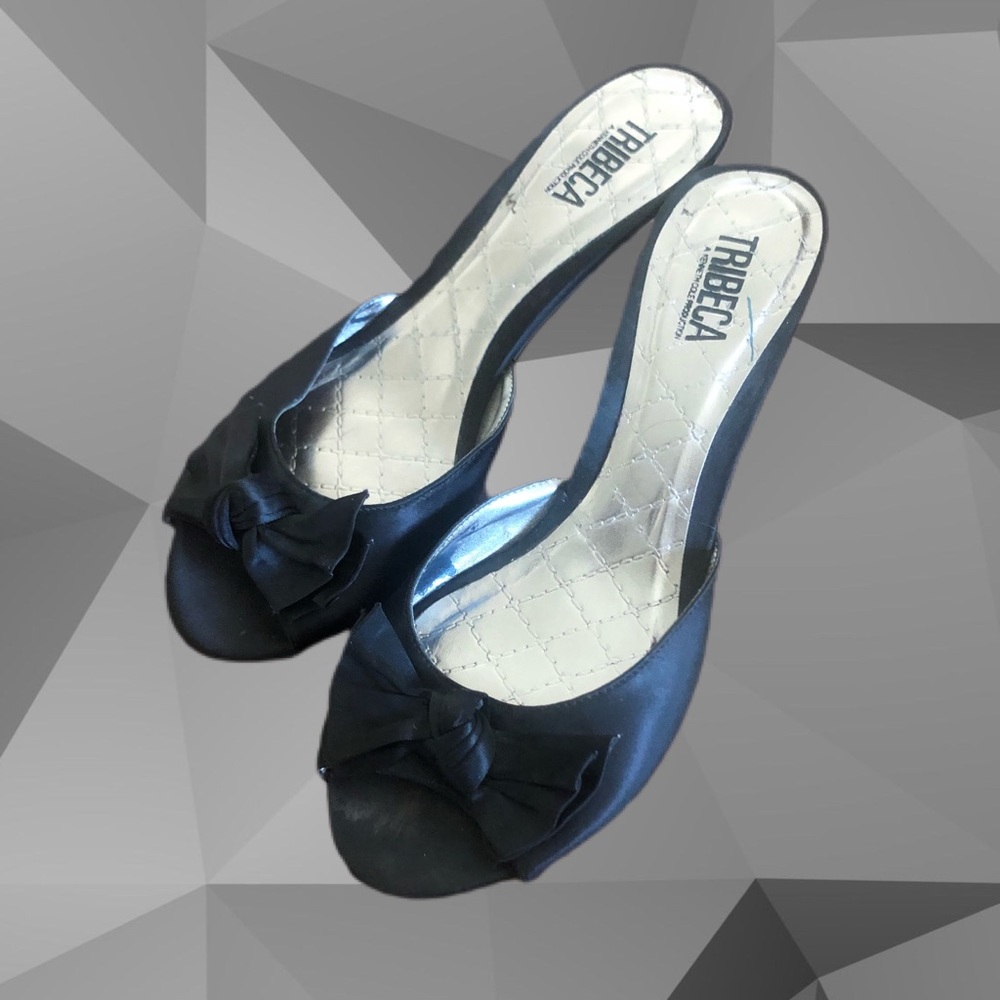 Tribeca by Kenneth Cole short heels